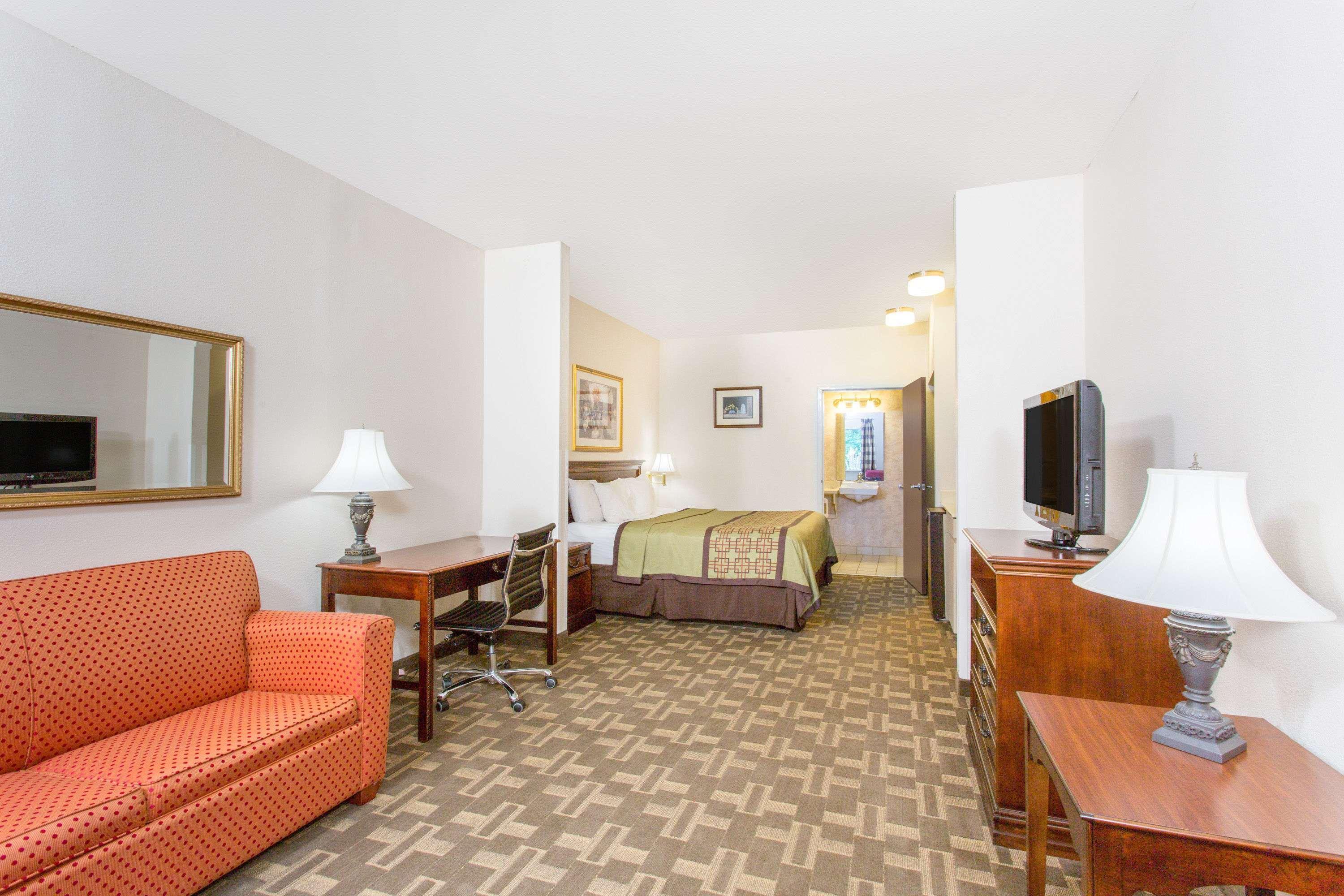 Days Inn By Wyndham Lexington Exterior photo